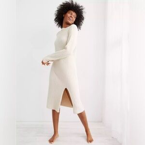 Aerie NWT Cream Buttercream Sweater Dress with Slit. MIDI. Size XXL